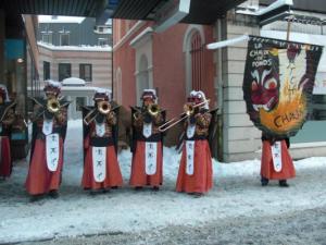 img 1293128358 928